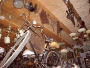9  oude 50 jaren fiets  en veel onder delen.